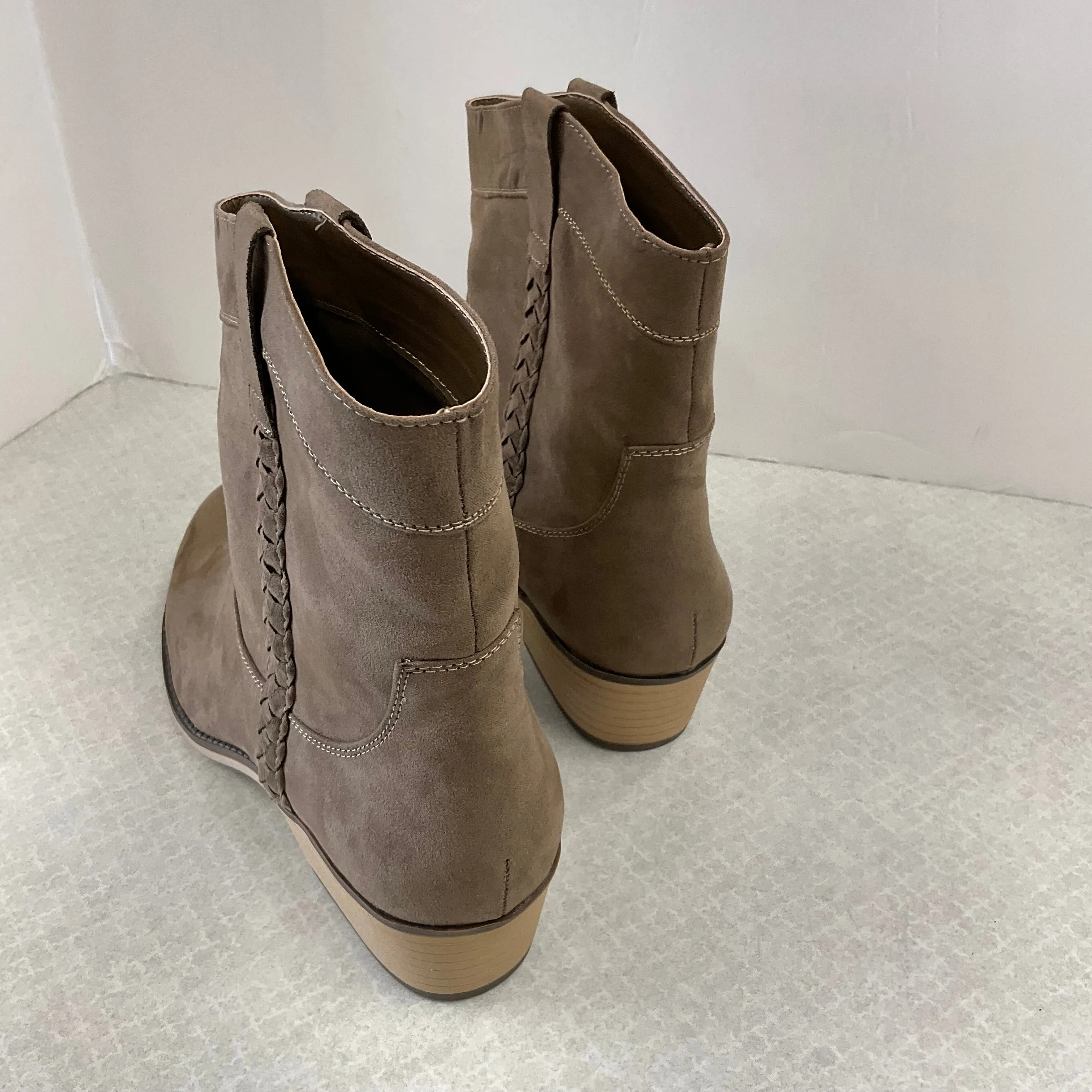 Boots Ankle Heels By Shoedazzle  Size: 11